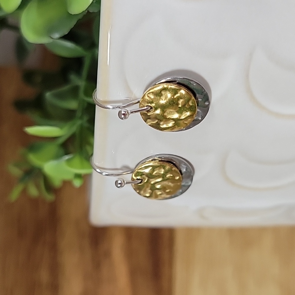🔥LAST PAIR🔥 HAMMERED TWO-TONE DROP EARRINGS
